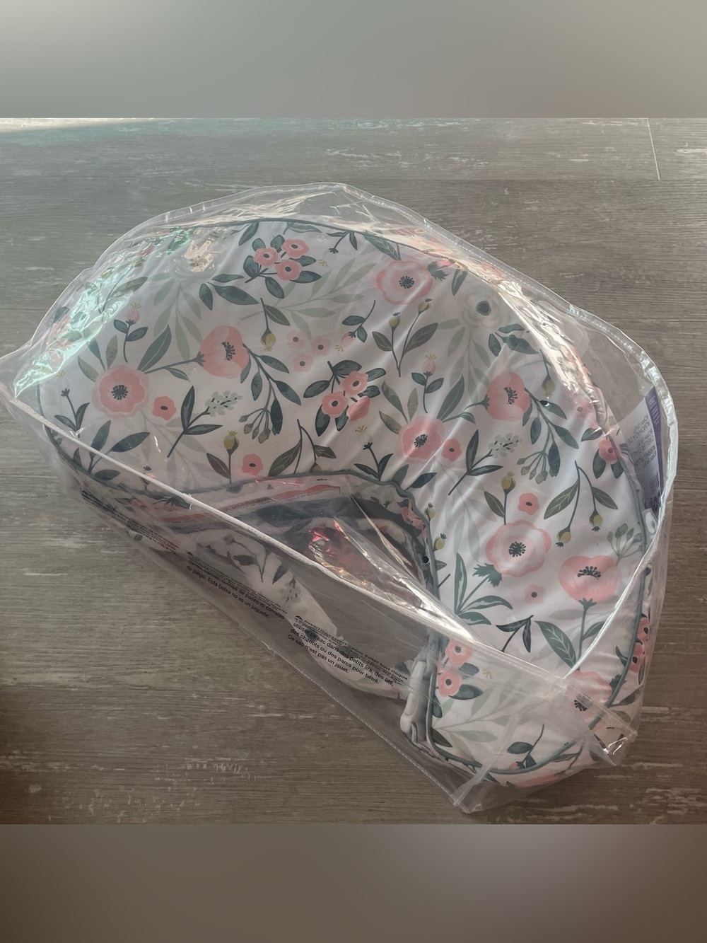 NWT Boppy Uplift Nursing Pillow in Pink Garden Flowers